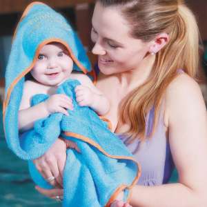 带宝宝游泳的好处和注意事项