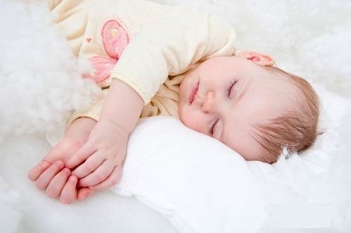宝宝睡眠训练