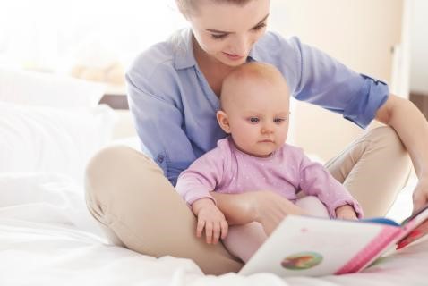 怎么陪0到1岁的宝宝读绘本