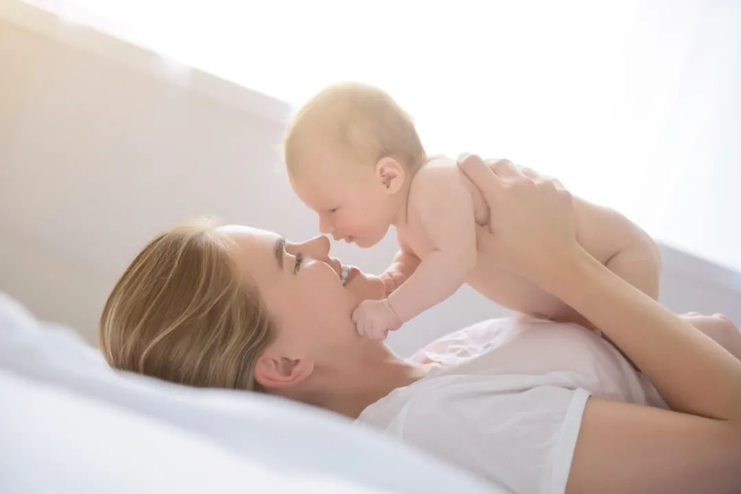 最新研究:母乳喂养可降低产后抑郁的概率 最新研究:母乳喂养可降低产后抑郁的概率