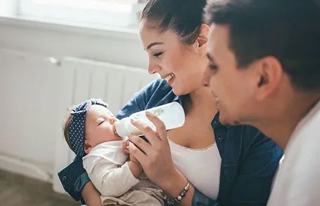 雅培部分婴儿奶粉紧急召回销毁,群里多位妈妈反应所囤奶粉中招 雅培部分婴儿奶粉紧急召回销毁,群里多位妈妈反应所囤奶粉中招