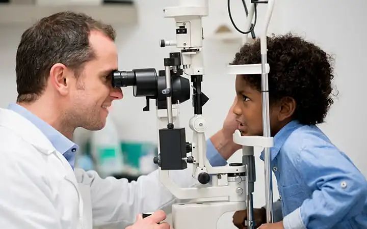 【妈妈分享】频繁地眨眼、做鬼脸、耸肩、抽鼻子,这到底是什么症状? 【妈妈分享】频繁地眨眼、做鬼脸、耸肩、抽鼻子,这到底是什么症状?