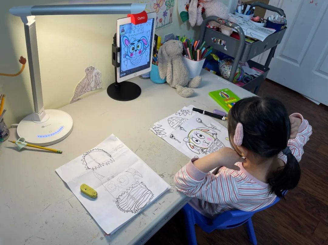复活节快到了,兔子送蛋,我家“兔宝”送给我一大堆画作,我该如何收纳保存? 复活节快到了,兔子送蛋,我家“兔宝”送给我一大堆画作,我该如何收纳保存?