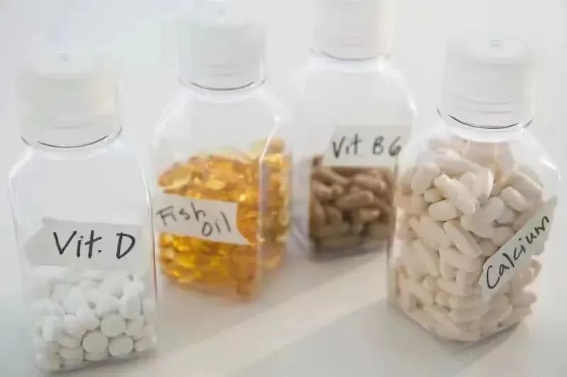 Vd补充Q&A | 婴儿从什么时候补充维生素D?日常该补多少量?忘记吃或补过量该怎么办? Vd补充Q&A | 婴儿从什么时候补充维生素D?日常该补多少量?忘记吃或补过量该怎么办?