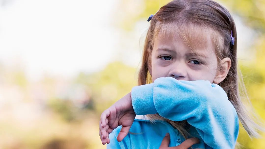 最近孩子们咳嗽一遍又一遍，咳嗽到底是什么病？是感冒还是RSV病毒感染？