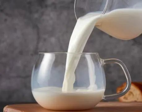 睡前奶真的可以助眠吗?宝宝什么时候需要戒掉睡前奶? 睡前奶真的可以助眠吗?宝宝什么时候需要戒掉睡前奶?