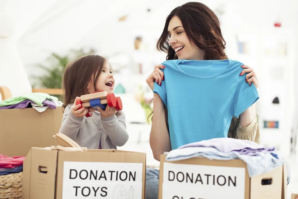 孩子的旧玩具、旧衣服已经“溢”出衣柜了吗?是时侯来次旧物大洗牌了! 孩子的旧玩具、旧衣服已经“溢”出衣柜了吗?是时侯来次旧物大洗牌了!