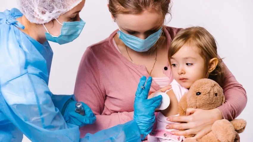 加州报告了首例5岁以下儿童死于Flu和RSV双重感染的病例，我们该怎么办？