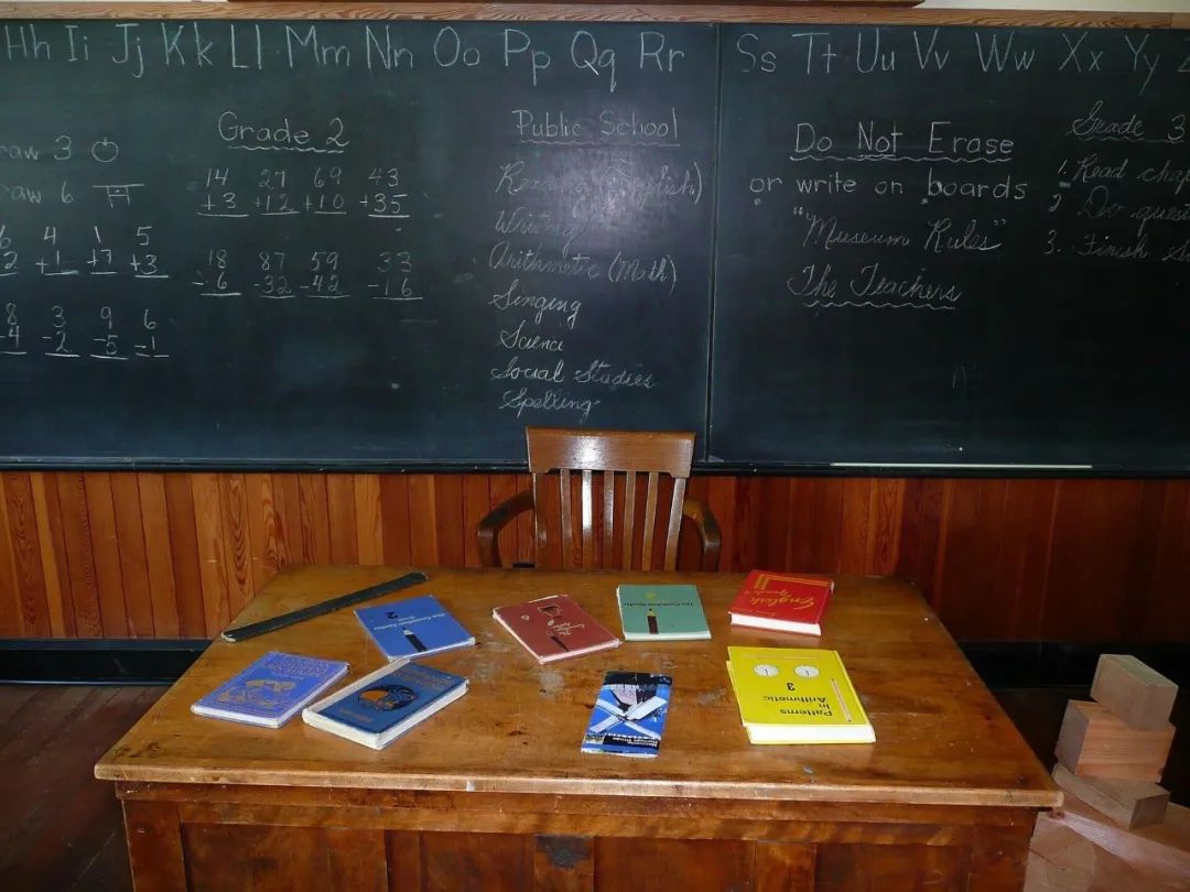 德州41个学区将实行每周4天上课制,有没有你娃的学区?其他州会不会跟风效仿? 德州41个学区将实行每周4天上课制,有没有你娃的学区?其他州会不会跟风效仿?