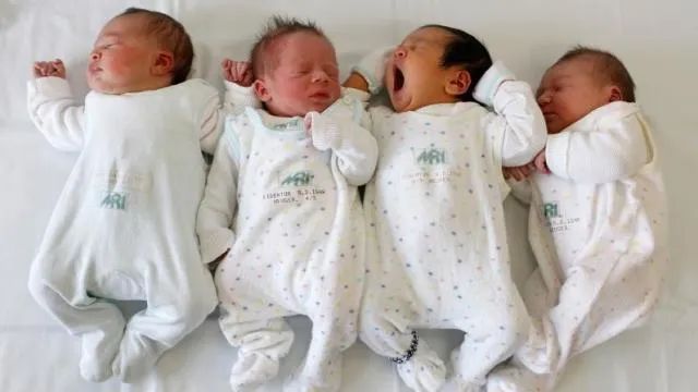美国婴儿出生率7年来首增，到底是哪个年龄段的妈妈推动这一波婴儿潮？