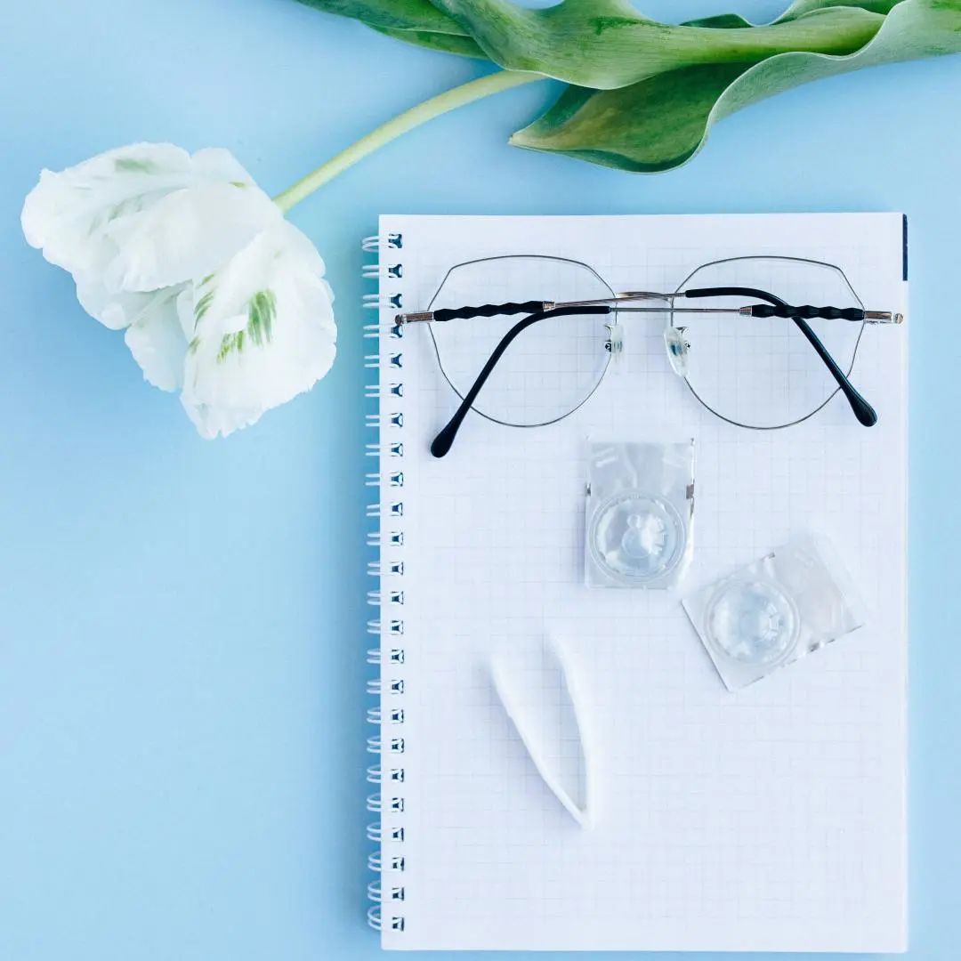 什么是OK镜？为什么可能在不戴眼镜的情况下矫正视力？在美国怎么配OK镜？