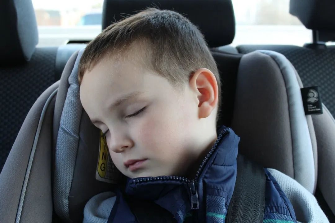 还在担心孩子睡眠的问题吗?不同年龄段情况不同,“看的全面”是关键 还在担心孩子睡眠的问题吗?不同年龄段情况不同,“看的全面”是关键