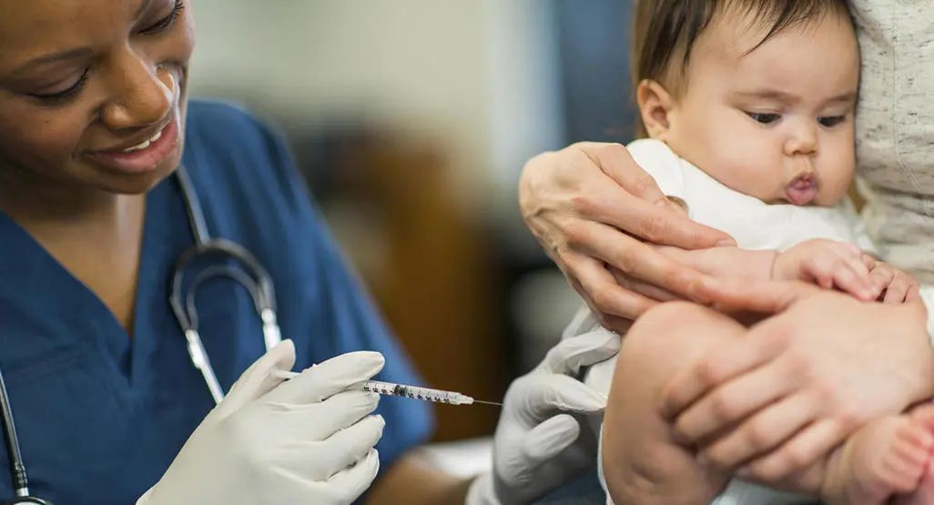 新冠疫苗加强针要来了，孩子该打吗？相关问题解答都在这一篇！