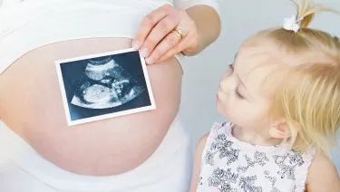 迎接新生儿的同时也不可忽略老大,如何帮助大孩子做好心理准备? 迎接新生儿的同时也不可忽略老大,如何帮助大孩子做好心理准备?