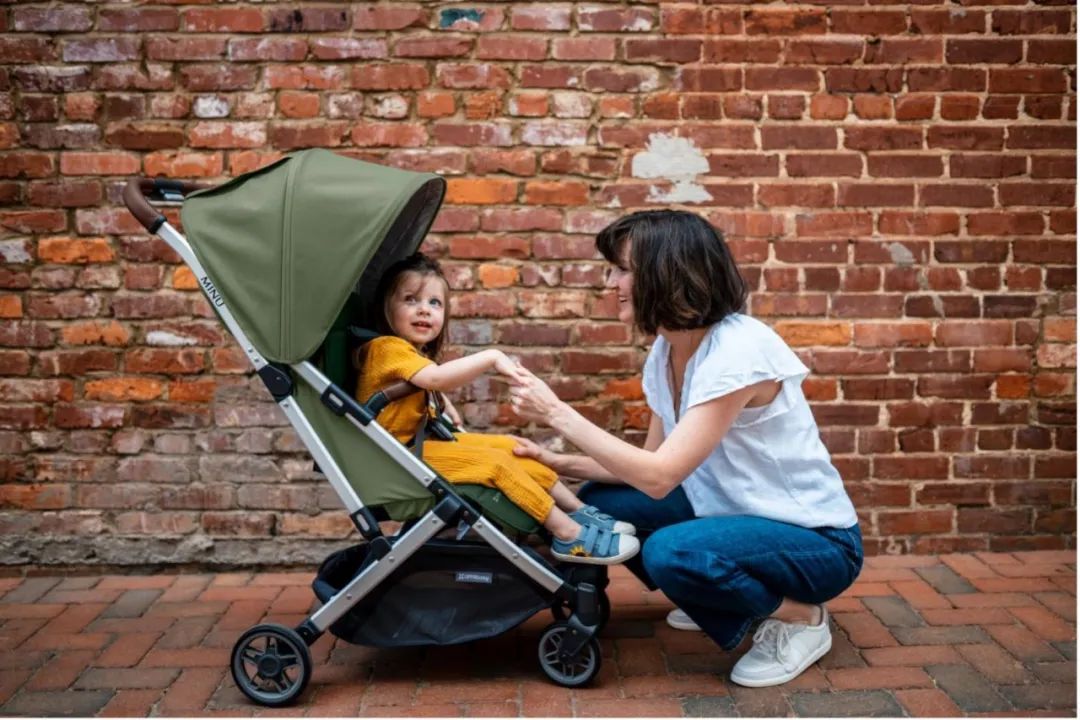 给娃选Stroller,选到群里妈妈们口袋名单里的天菜,价格贵还折扣少,为什么你们都买它啊? 给娃选Stroller,选到群里妈妈们口袋名单里的天菜,价格贵还折扣少,为什么你们都买它啊?