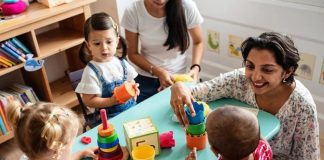在美国如何选择Child Care?这里有一份全面的指南请收好!