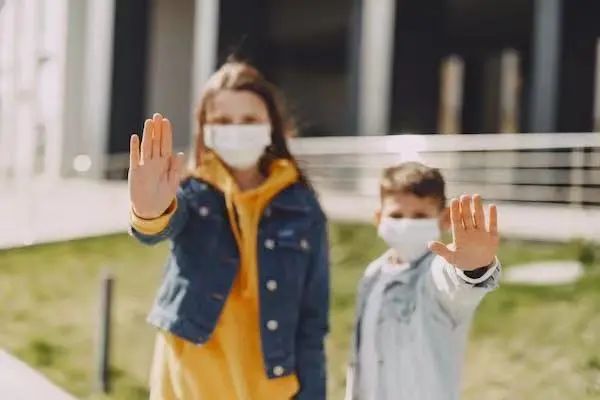 不!当你的孩子因别人的要求而感到压力时,能坚决地说“不”吗?一起来看看如何教孩子在适当的情形下说“不” 不!当你的孩子因别人的要求而感到压力时,能坚决地说“不”吗?一起来看看如何教孩子在适当的情形下说“不”