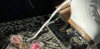 美国华人父母卷的好偏门,有人说她们不务正业,有人说她们出彩张扬,你站哪边?