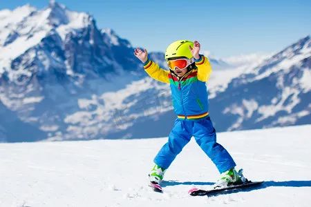 “滑雪的尽头是骨科”?滑雪安全提示! “滑雪的尽头是骨科”?滑雪安全提示!